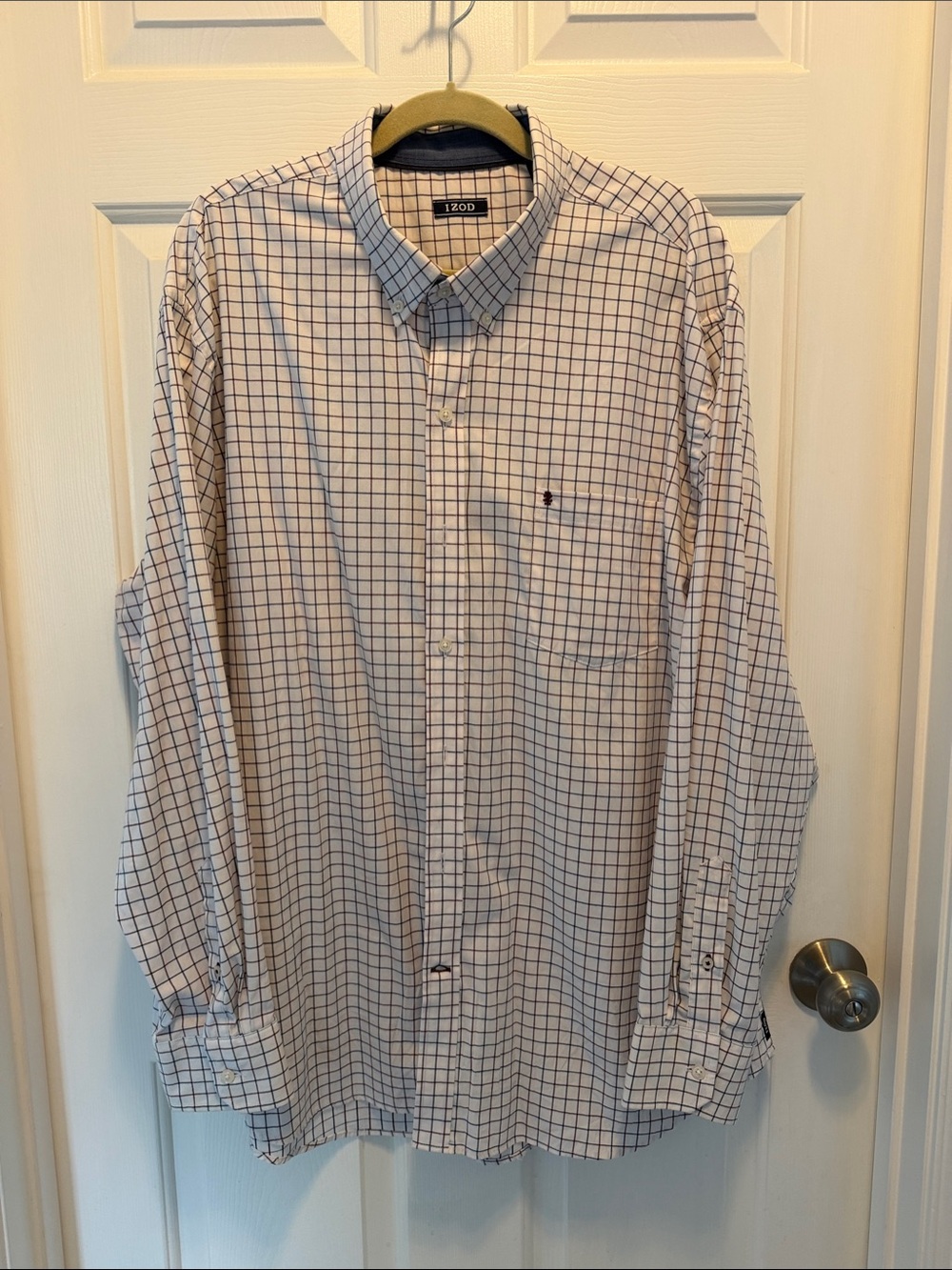 Izod Men’s White Shirt with Navy/burgundy Windowpane Check